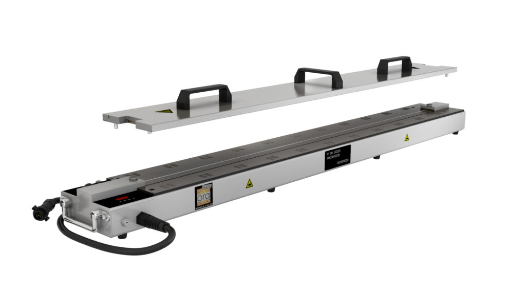 Sealing bar With magnetic lock